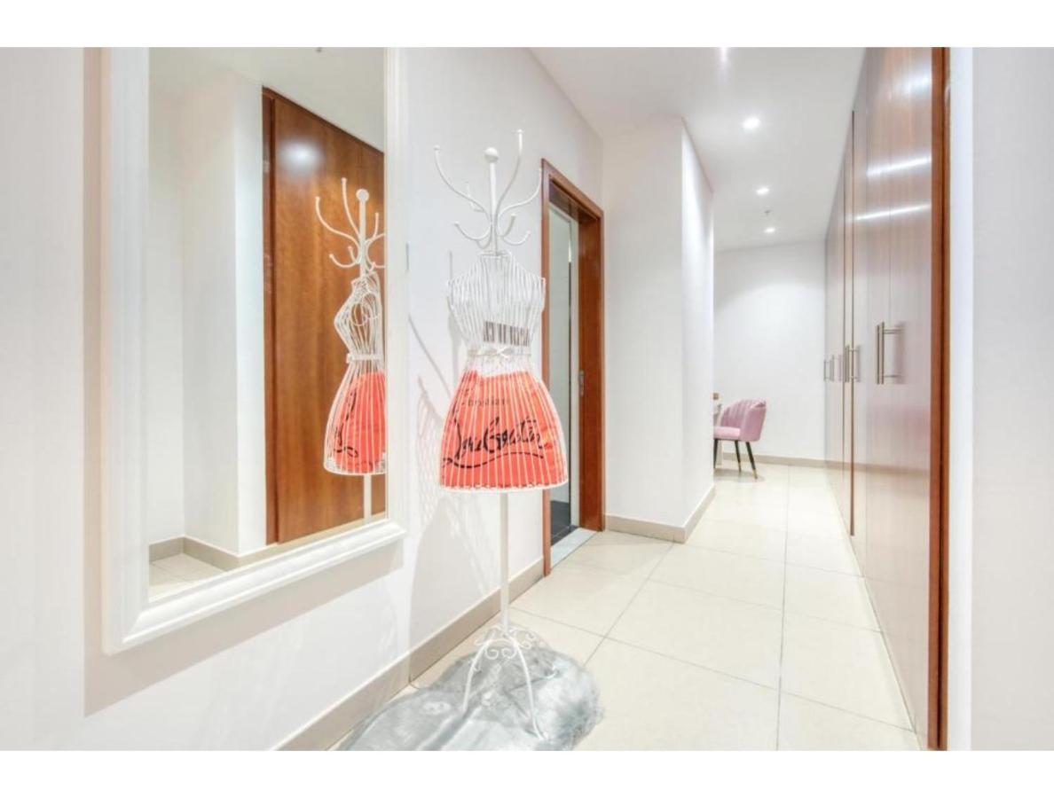 The Penthouse Near Burj Khalifa And Dubai Mall מראה חיצוני תמונה